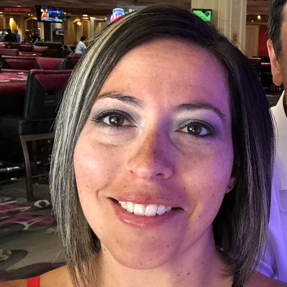 Meet your Posher, Michelle - Picture 1 of 1